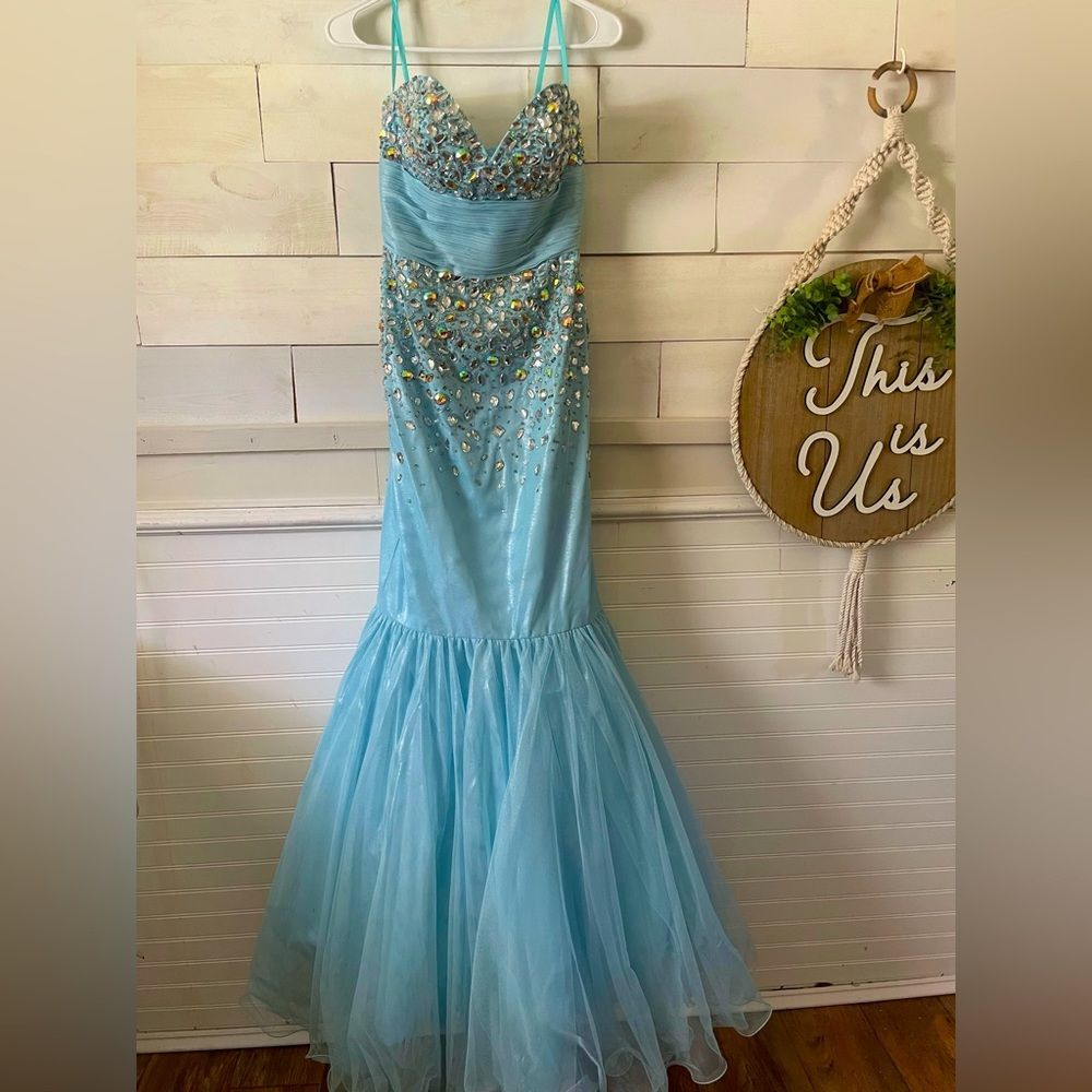 Jovani Gown Strapless Trumpet Formal Prom Gown NEW Size 2
